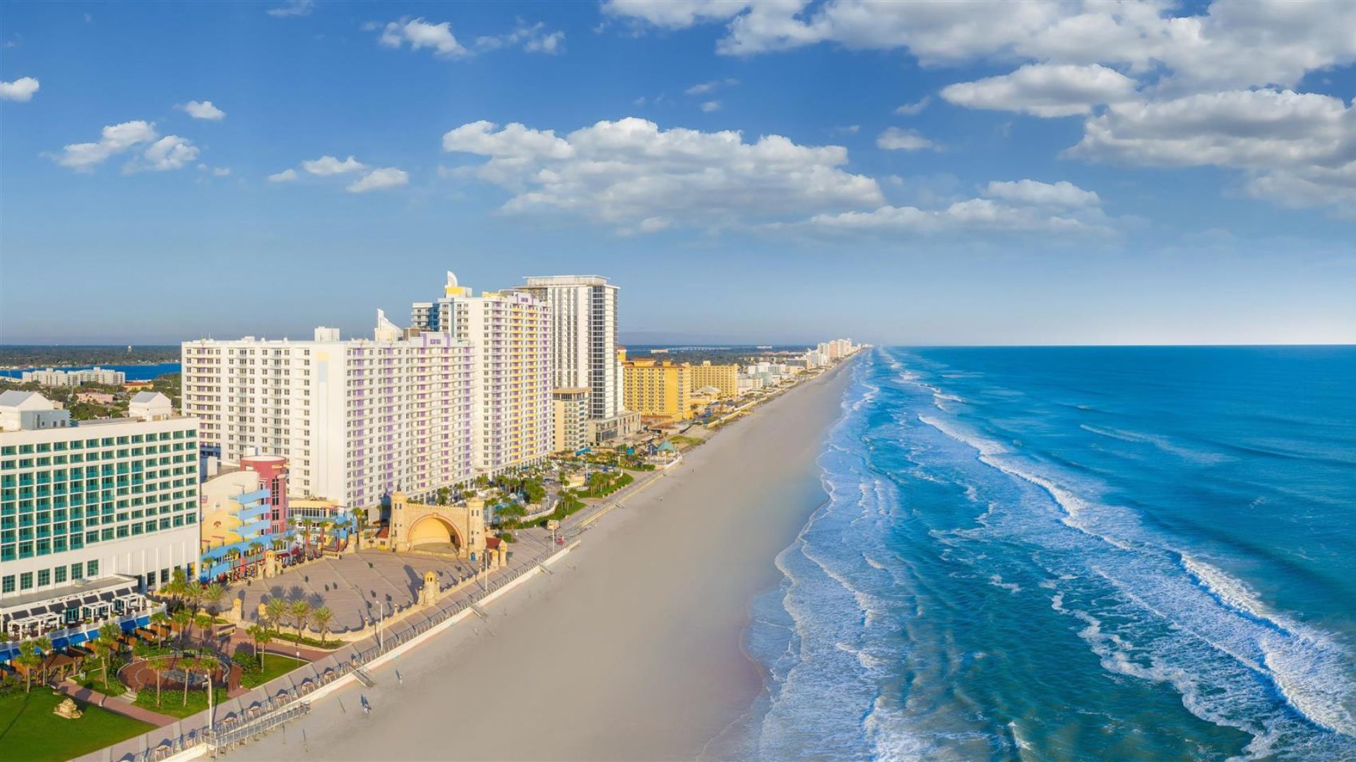 Daytona Beach Hotels | Hilton Daytona Beach Oceanfront Resort